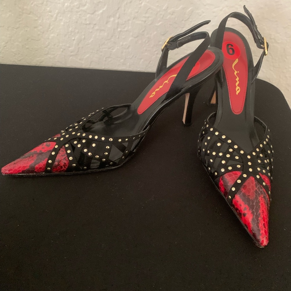 Nina, Black and Red Elegant slingback pump. size 6